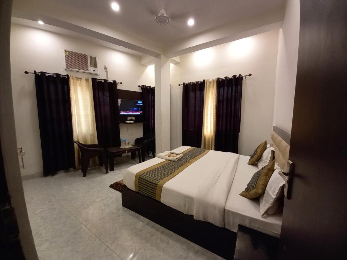 Hotel Banke Bihari Haridvár Kültér fotó